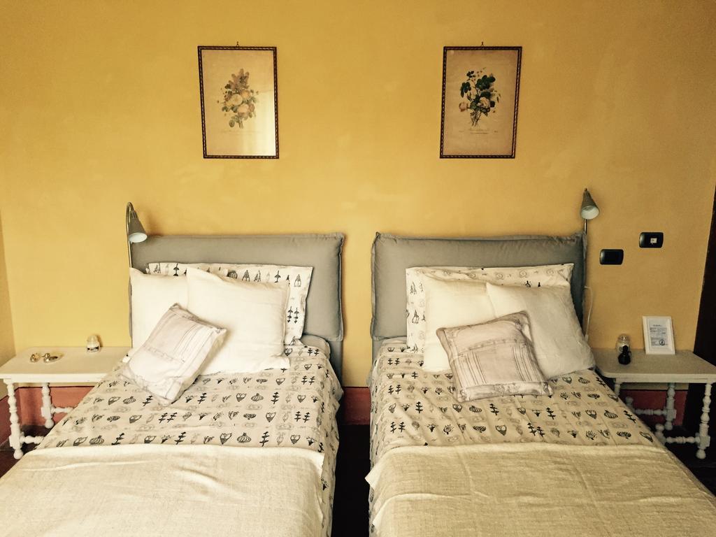 B&B Villa Partitore Quartazzola Rum bild